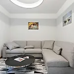 Vista 180 By Halldis Daire Perledo