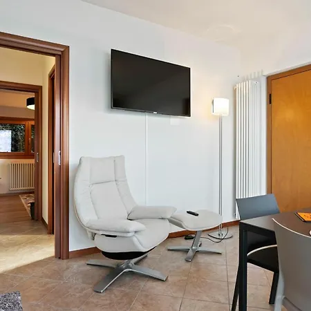 Vista 180 By Halldis Apartment Perledo