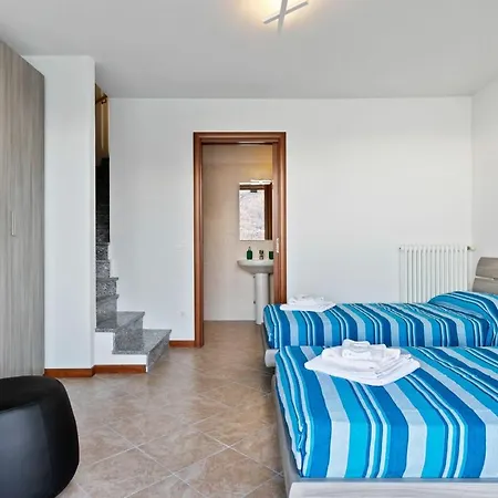 Vista 180 By Halldis Daire *